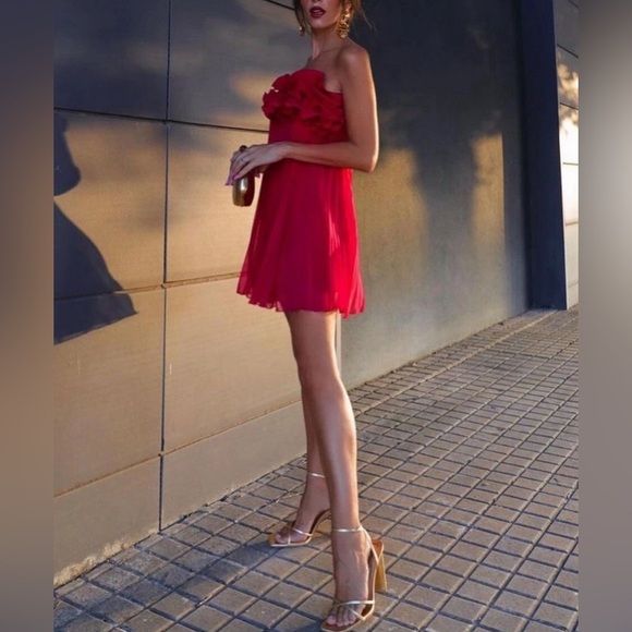 Zara Strapless Pleated Ruffle Mini Dress • Size S • Raspberry Red • NWT - Picture 2 of 16